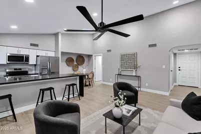 9118 N 68th Lane, Peoria, AZ 85345 - Photo 13