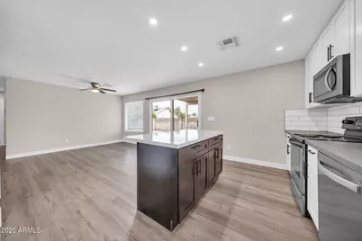 6720 N 71st Avenue, Glendale, AZ 85303 - Photo 15