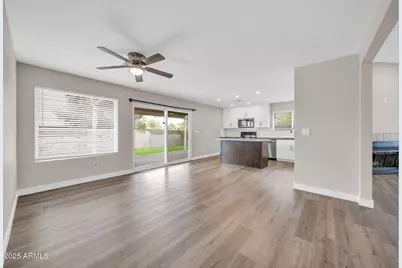 6720 N 71st Avenue, Glendale, AZ 85303 - Photo 9