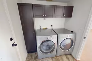 8541 W Pershing Ave, Peoria, AZ 85381 - Photo 23