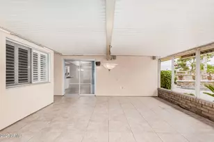 9842 W Royal Oak Rd, Sun City, AZ 85351 - Photo 29