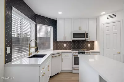 7452 E Milagro Avenue, Mesa, AZ 85209 - Photo 3