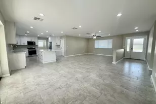 2329 E Enrose St, Mesa, AZ 85213 - Photo 5