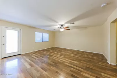 22512 N Davis Way, Maricopa, AZ 85138 - Photo 9