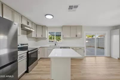 3410 W Pershing Avenue, Phoenix, AZ 85029 - Photo 5