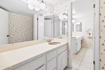 911 W Gleneagles Drive, Phoenix, AZ 85023 - Photo 29