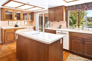 911 W Gleneagles Dr, Phoenix, AZ 85023 - Photo 17