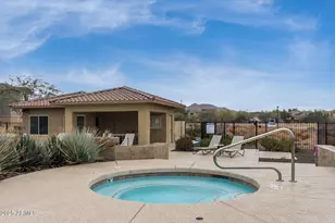 2425 W Bronco Butte Trl, Phoenix, AZ 85085 - Photo 9