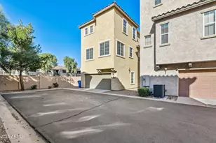 1714 N 77th Glen, Phoenix, AZ 85035 - Photo 21