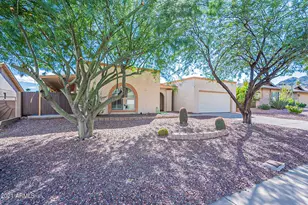 4353 E Pearce Rd, Phoenix, AZ 85044 - Photo 3