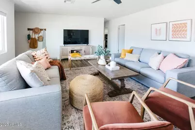 8316 E Edgemont Avenue, Scottsdale, AZ 85257 - Photo 5