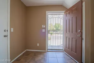 5616 S 21st Place, Phoenix, AZ 85040 - Photo 19