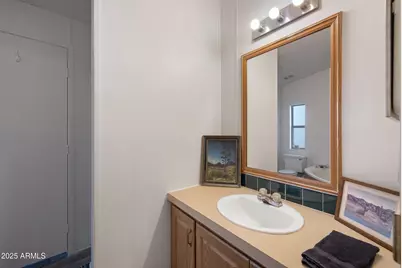 1802 E Campo Bello Drive #117, Phoenix, AZ 85022 - Photo 9