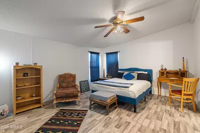 1802 E Campo Bello Drive #117, Phoenix, AZ 85022 - Photo 7