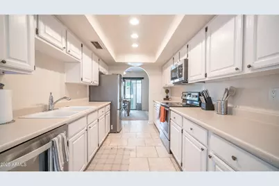 1910 E Sunburst Lane, Tempe, AZ 85284 - Photo 15