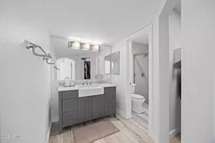 5104 N 32nd St, Phoenix, AZ 85018 - Photo 11