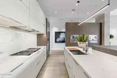 6913 N Joshua Tree Court, Paradise Valley, AZ 85253 - Photo 19