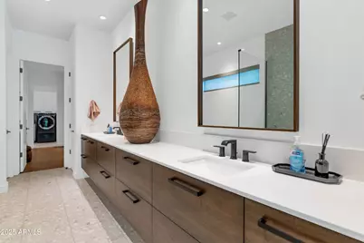 4627 N 61st Place, Scottsdale, AZ 85251 - Photo 15