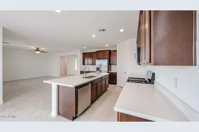 25095 N 171st Avenue, Surprise, AZ 85387 - Photo 3