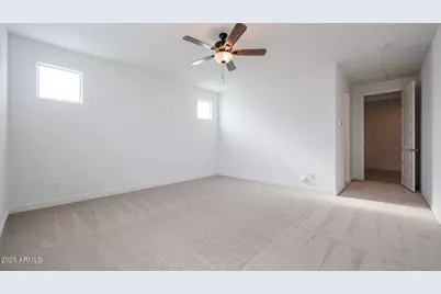 25095 N 171st Avenue, Surprise, AZ 85387 - Photo 9