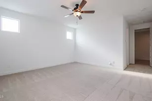 25095 N 171st Ave, Surprise, AZ 85387 - Photo 9