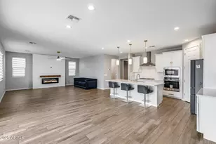 17635 W Red Fox Road W, Surprise, AZ 85387 - Photo 5