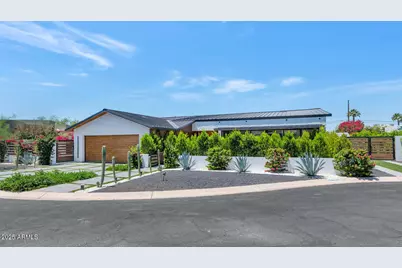 5812 N 44th Place, Phoenix, AZ 85018 - Photo 1