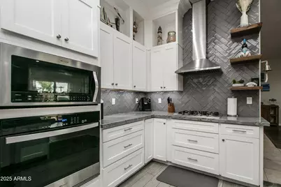 14539 W Hillside Street, Goodyear, AZ 85395 - Photo 15