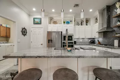 14539 W Hillside Street, Goodyear, AZ 85395 - Photo 13