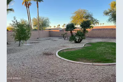 16924 W Northampton Road, Surprise, AZ 85374 - Photo 17