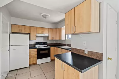 1742 E Pepper Circle #2, Mesa, AZ 85203 - Photo 7