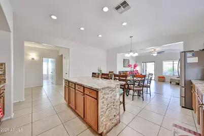 17648 W Voltaire Street, Surprise, AZ 85388 - Photo 13