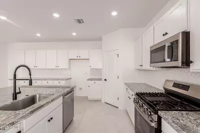 30154 W Palo Brea Way, Buckeye, AZ 85396 - Photo 15