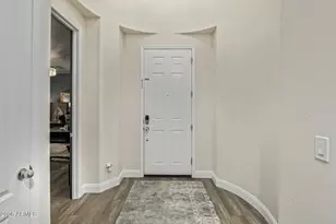 911 S Wayne Dr, Chandler, AZ 85225 - Photo 9