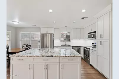 7247 E Kiva Avenue, Mesa, AZ 85209 - Photo 3