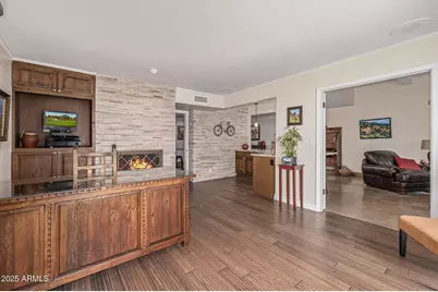 5801 N 25th Place, Phoenix, AZ 85016 - Photo 13