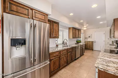 5801 N 25th Place, Phoenix, AZ 85016 - Photo 11