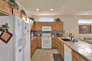 17161 N Casita Springs Ct, Surprise, AZ 85374 - Photo 17