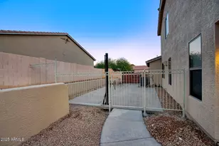 26220 N 42nd Dr, Phoenix, AZ 85083 - Photo 29
