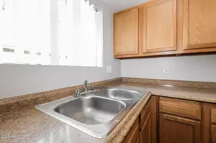 3313 W Harmont Dr, Phoenix, AZ 85051 - Photo 9