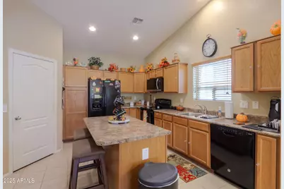 37140 W Leonessa Avenue, Maricopa, AZ 85138 - Photo 15