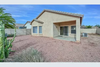 17149 W Saguaro Lane, Surprise, AZ 85388 - Photo 7