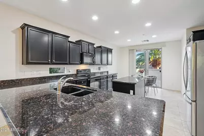 12600 W Rosewood Lane, Peoria, AZ 85383 - Photo 19