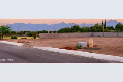 5028 W Stray Horse Lane, Laveen, AZ 85339 - Photo 17