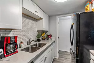 6841 W Devonshire Ave, Phoenix, AZ 85033 - Photo 7