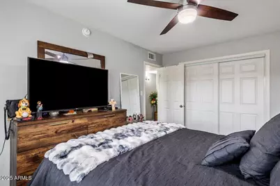 6841 W Devonshire Avenue, Phoenix, AZ 85033 - Photo 13