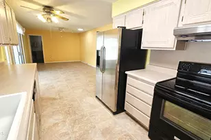 16025 N 110th Ave, Sun City, AZ 85351 - Photo 13