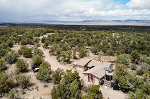 55409 N Madre Circle, Seligman, AZ 86337 - Photo 21