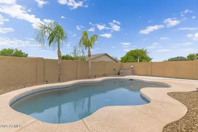 887 W Hereford Drive, San Tan Valley, AZ 85143 - Photo 9