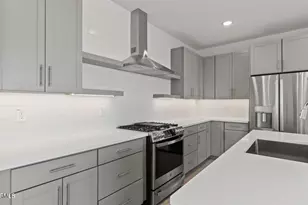 8018 W Griswold Rd, Peoria, AZ 85345 - Photo 3